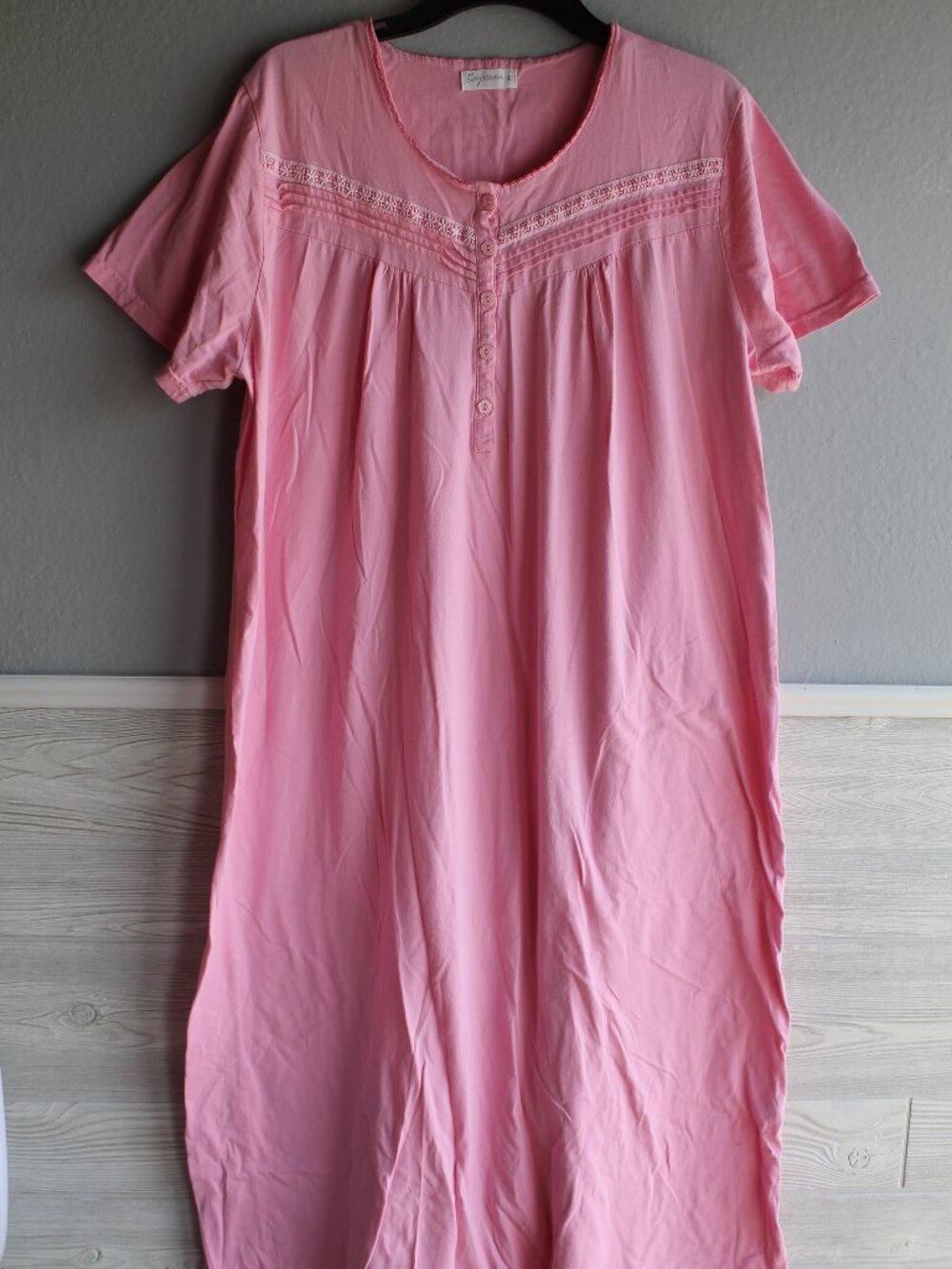 Keyocean Pink Cotton Nightgown SZ L Short Sleeve Crochet Lace Trim Henley Muumuu